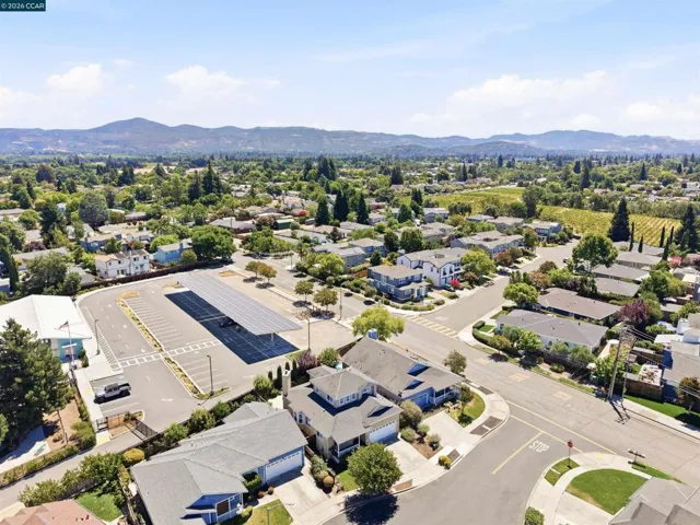 6 Moss Ct, Napa, California 94558