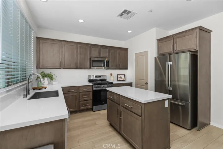 29367 Copper Skye, Winchester, California 92596