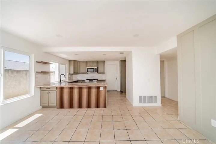 6239 Woodpine Avenue, San Bernardino, California 92407