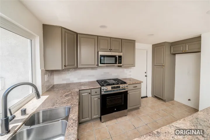 6239 Woodpine Avenue, San Bernardino, California 92407