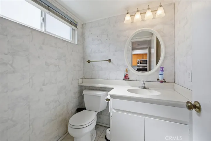 2000 W Palmyra Avenue 7, Orange, California 92868