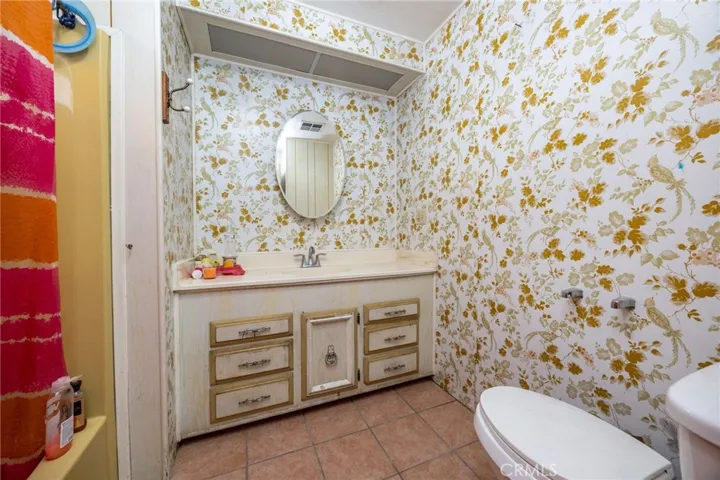 471 Santa Clara, Hemet, California 92543
