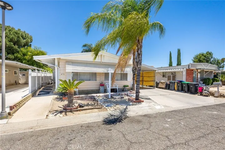 471 Santa Clara, Hemet, California 92543
