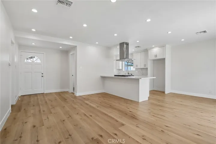 15952 Simonds Street, Granada Hills, California 91344