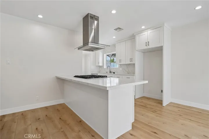 15952 Simonds Street, Granada Hills, California 91344