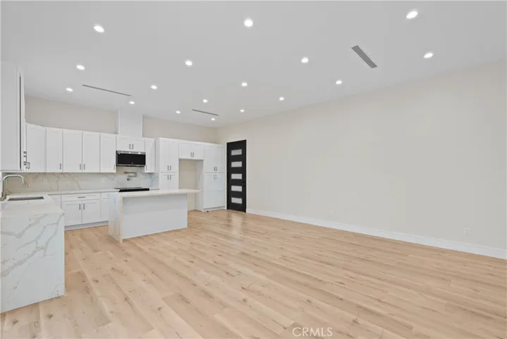 15952 Simonds Street, Granada Hills, California 91344