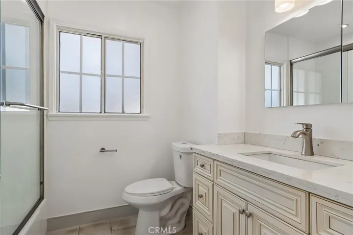 15952 Simonds Street, Granada Hills, California 91344