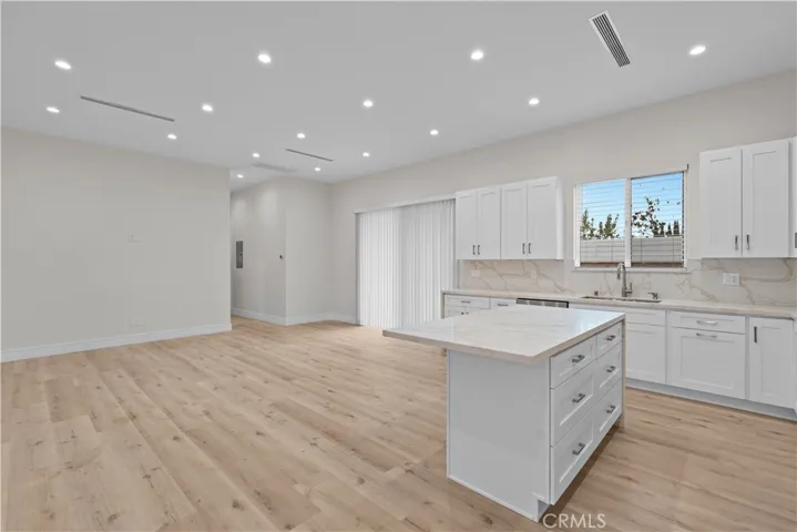 15952 Simonds Street, Granada Hills, California 91344
