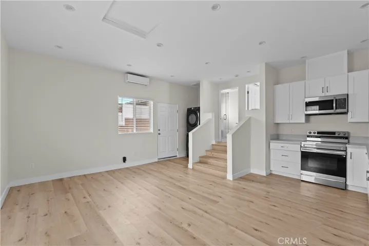 15952 Simonds Street, Granada Hills, California 91344