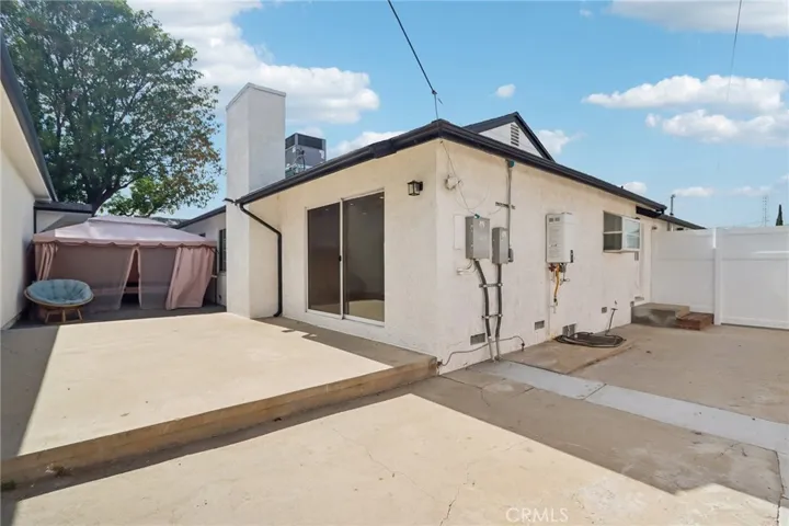 15952 Simonds Street, Granada Hills, California 91344