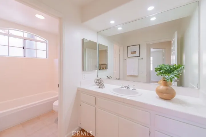 2310 Cascade, Tustin, California 92782