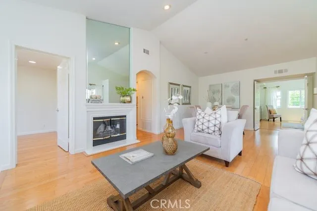 2310 Cascade, Tustin, California 92782
