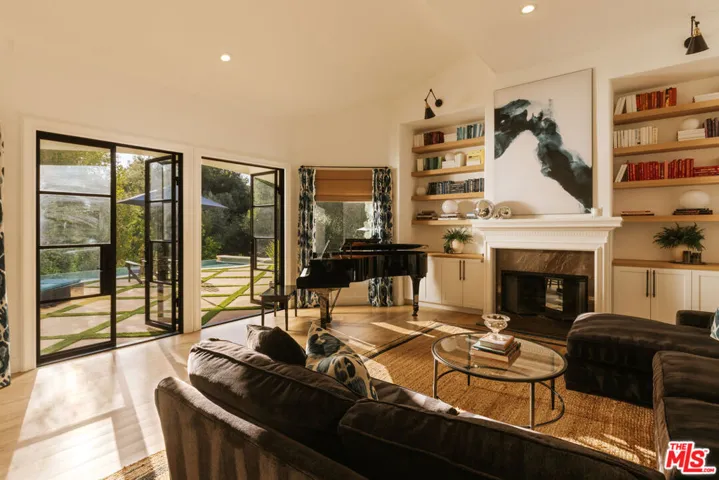 1285 Falling Star Avenue, Westlake Village, California 91362