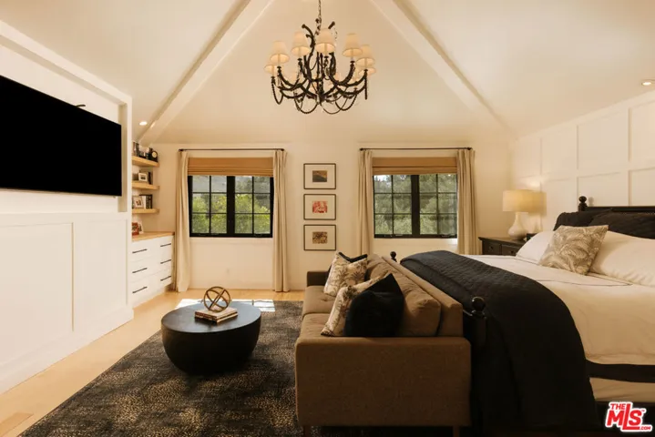 1285 Falling Star Avenue, Westlake Village, California 91362