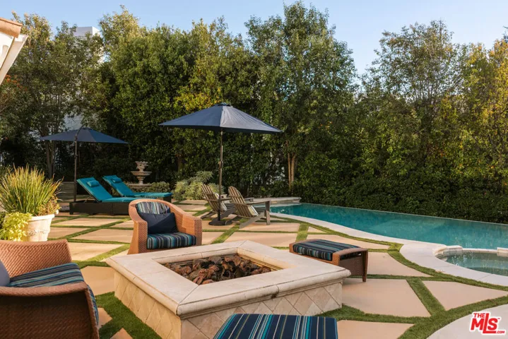 1285 Falling Star Avenue, Westlake Village, California 91362