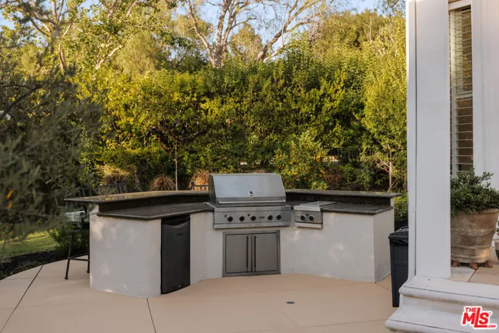 1285 Falling Star Avenue, Westlake Village, California 91362