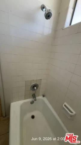 1131 Elm Avenue G, Glendale, California 91201