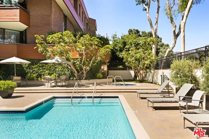 300 N Swall Drive 354, Beverly Hills, California 90211