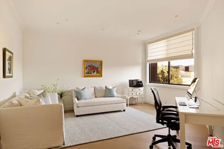 300 N Swall Drive 354, Beverly Hills, California 90211