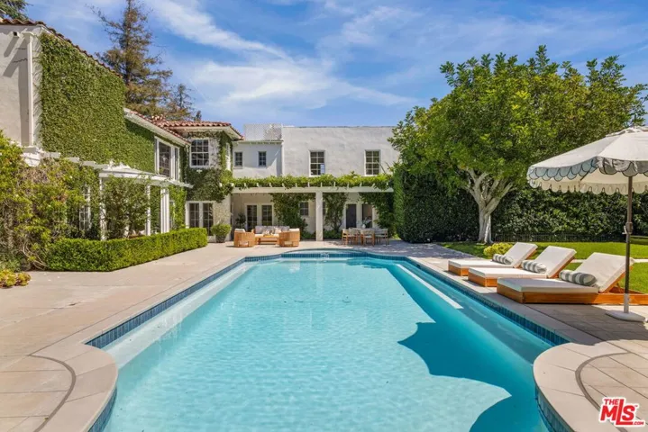 612 Lorraine Boulevard, Los Angeles, California 90005