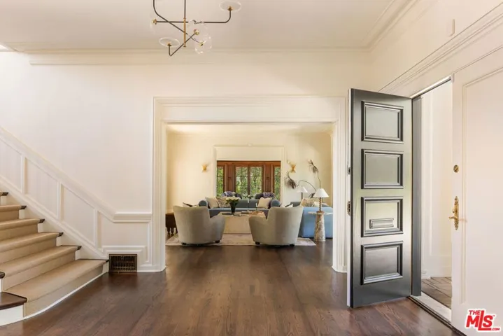 612 Lorraine Boulevard, Los Angeles, California 90005