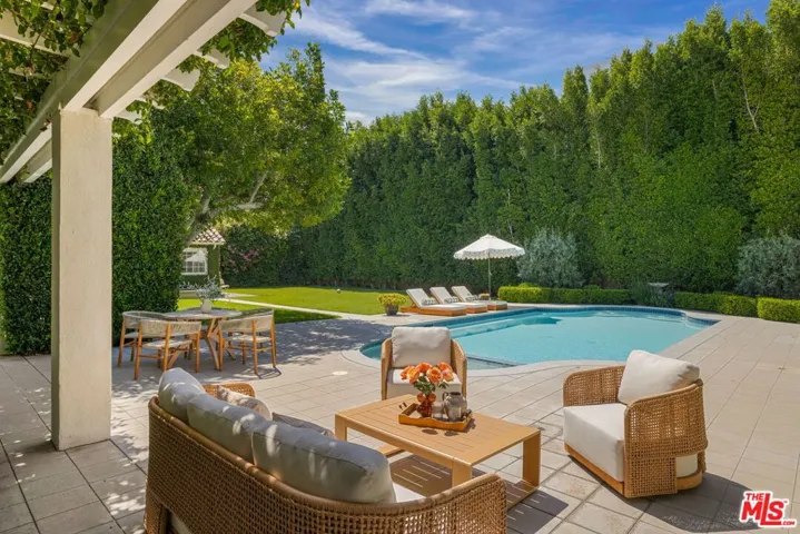 612 Lorraine Boulevard, Los Angeles, California 90005