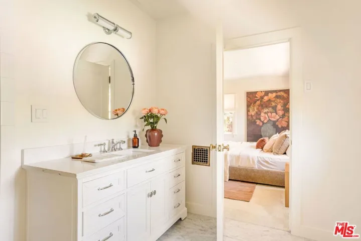 612 Lorraine Boulevard, Los Angeles, California 90005