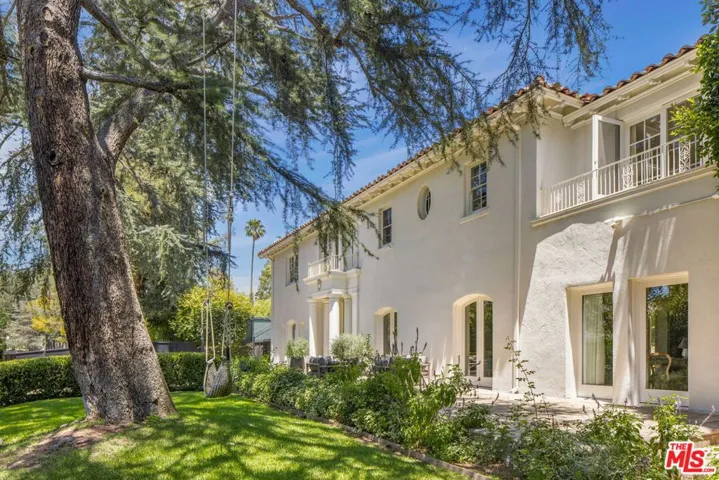 612 Lorraine Boulevard, Los Angeles, California 90005