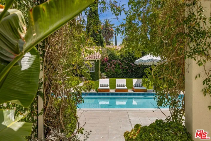 612 Lorraine Boulevard, Los Angeles, California 90005