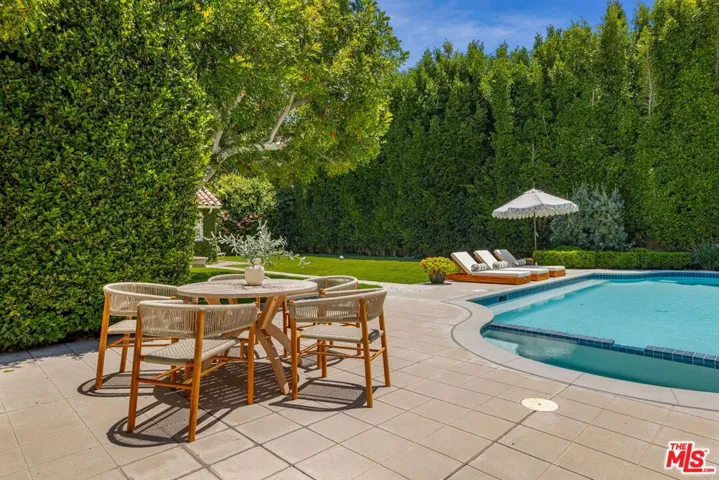 612 Lorraine Boulevard, Los Angeles, California 90005