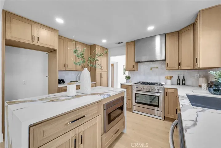 15261 La Belle Street, Hacienda Heights, California 91745