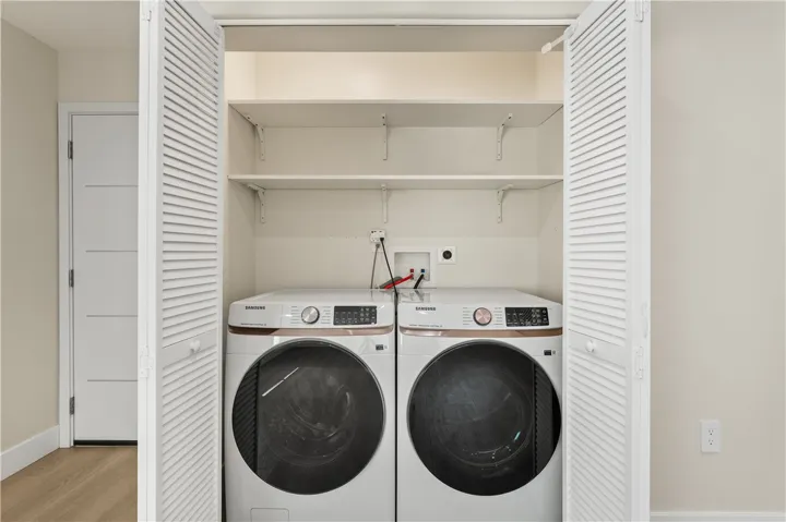 In-Unit Washer and Dryer