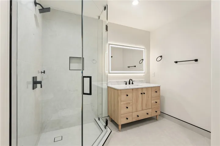 18921 Keswick Street, Reseda, California 91335