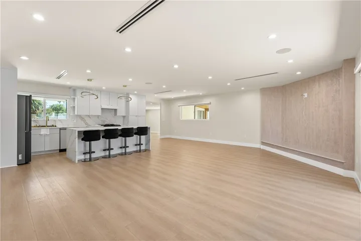Kitchen/Family Room