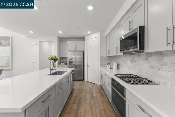 75208 Via Vicenza, San Ramon, California 94583