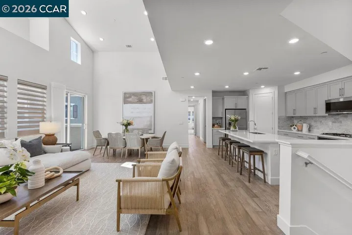 75208 Via Vicenza, San Ramon, California 94583