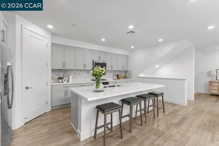 75208 Via Vicenza, San Ramon, California 94583