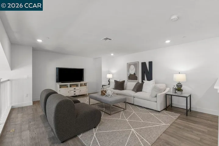 75208 Via Vicenza, San Ramon, California 94583