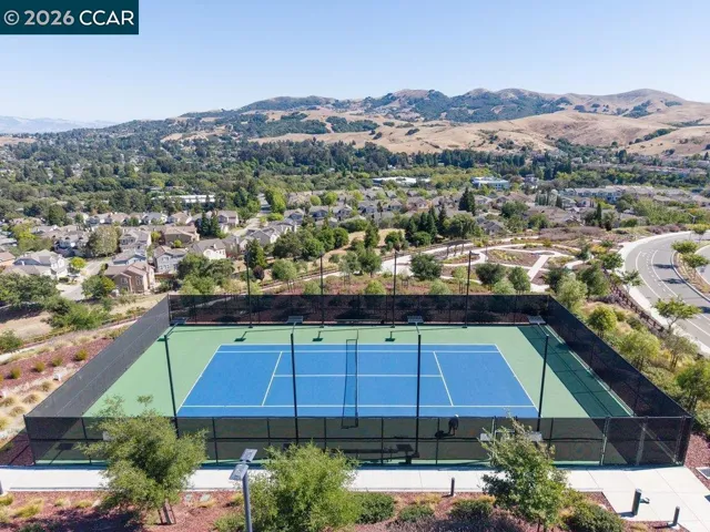 75208 Via Vicenza, San Ramon, California 94583