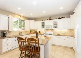 150 Alverstone, Hemet, California 92543 — photo 4