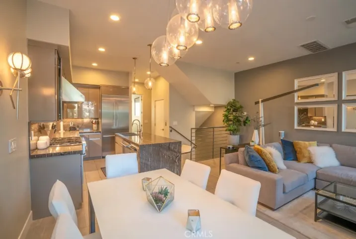 162 W Robinson, San Diego, California 92103