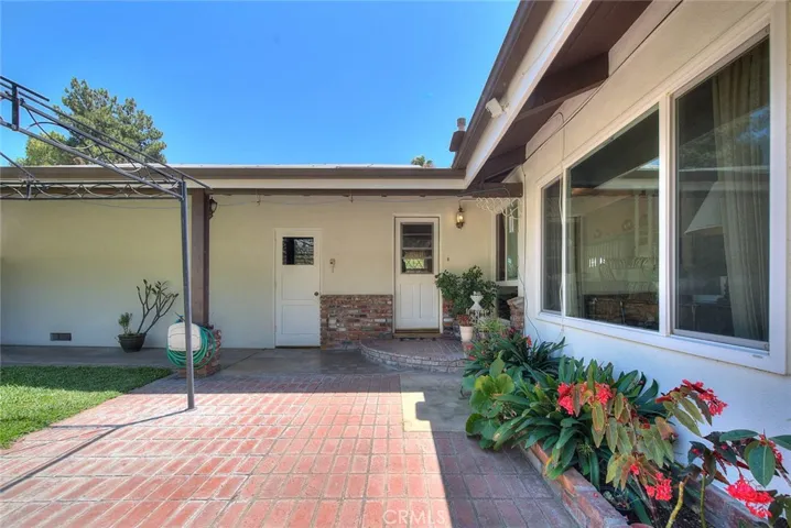 615 Mount Olive Dr, Bradbury, California 91008