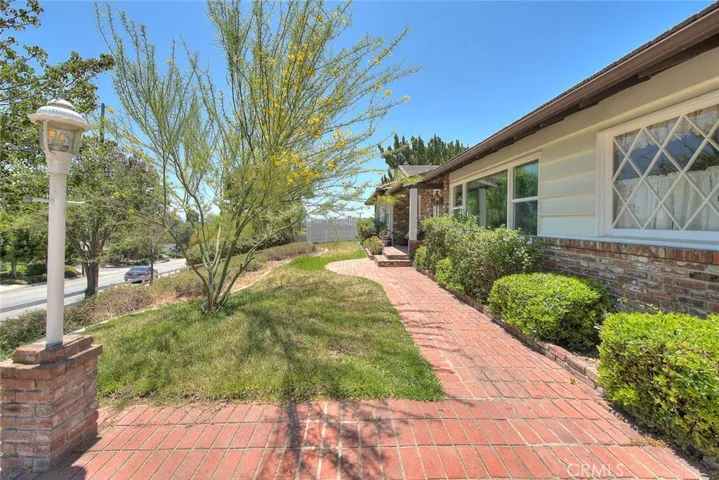 615 Mount Olive Dr, Bradbury, California 91008