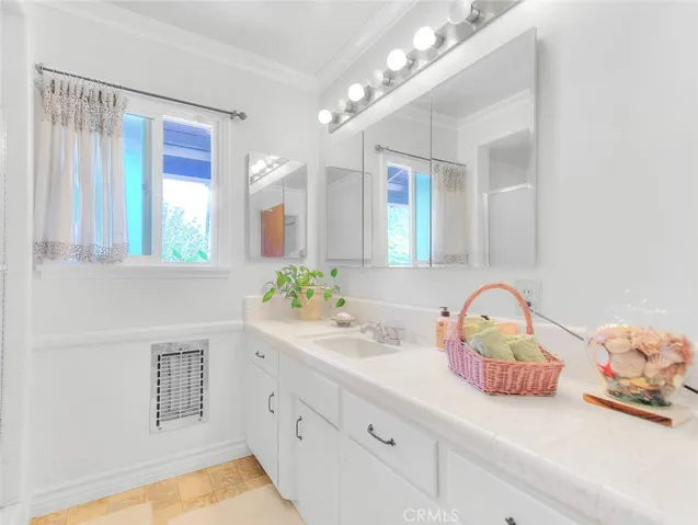 615 Mount Olive Dr, Bradbury, California 91008
