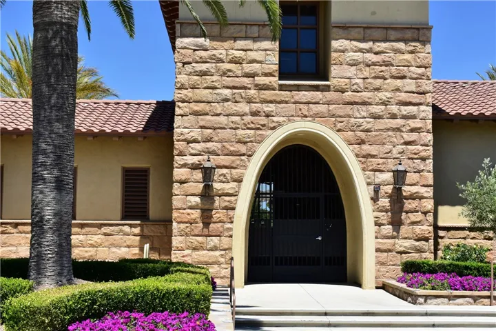 28492 Herrera Street, Valencia, California 91354
