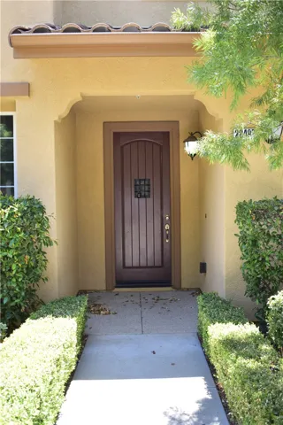 28492 Herrera Street, Valencia, California 91354