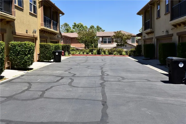 28492 Herrera Street, Valencia, California 91354