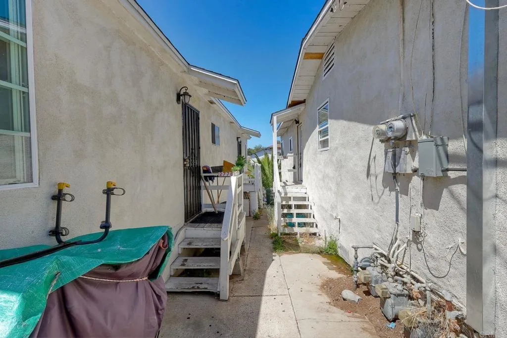 2774 Vista Vista Way, National City, California 91950 — photo 5