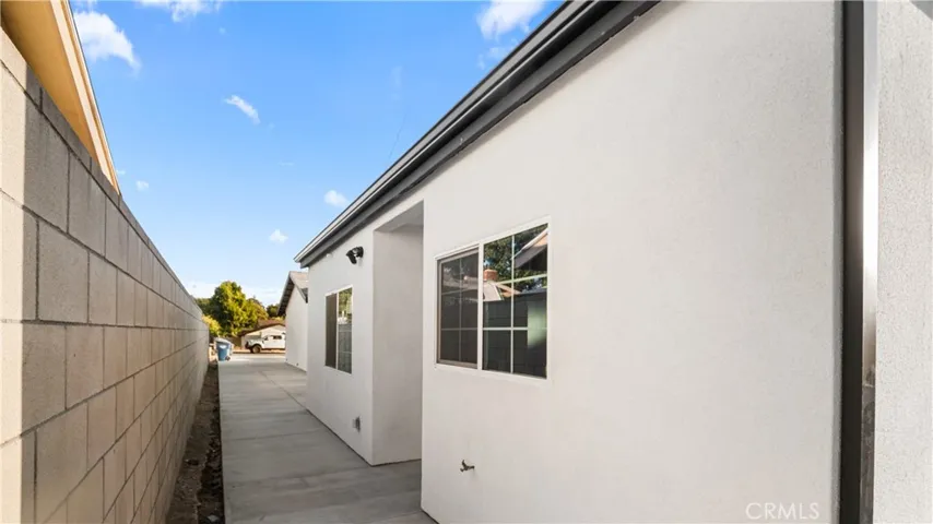 727 B E Myrtle Avenue, Glendora, California 91741
