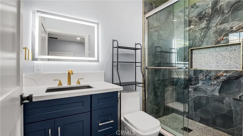 727 B E Myrtle Avenue, Glendora, California 91741